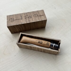 Couteau Opinel Numéro 8 personnalisable + Boite cadeau